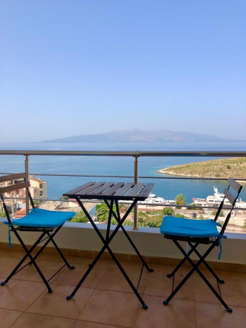 Comfy Blue Sarande Appartement Buitenkant foto