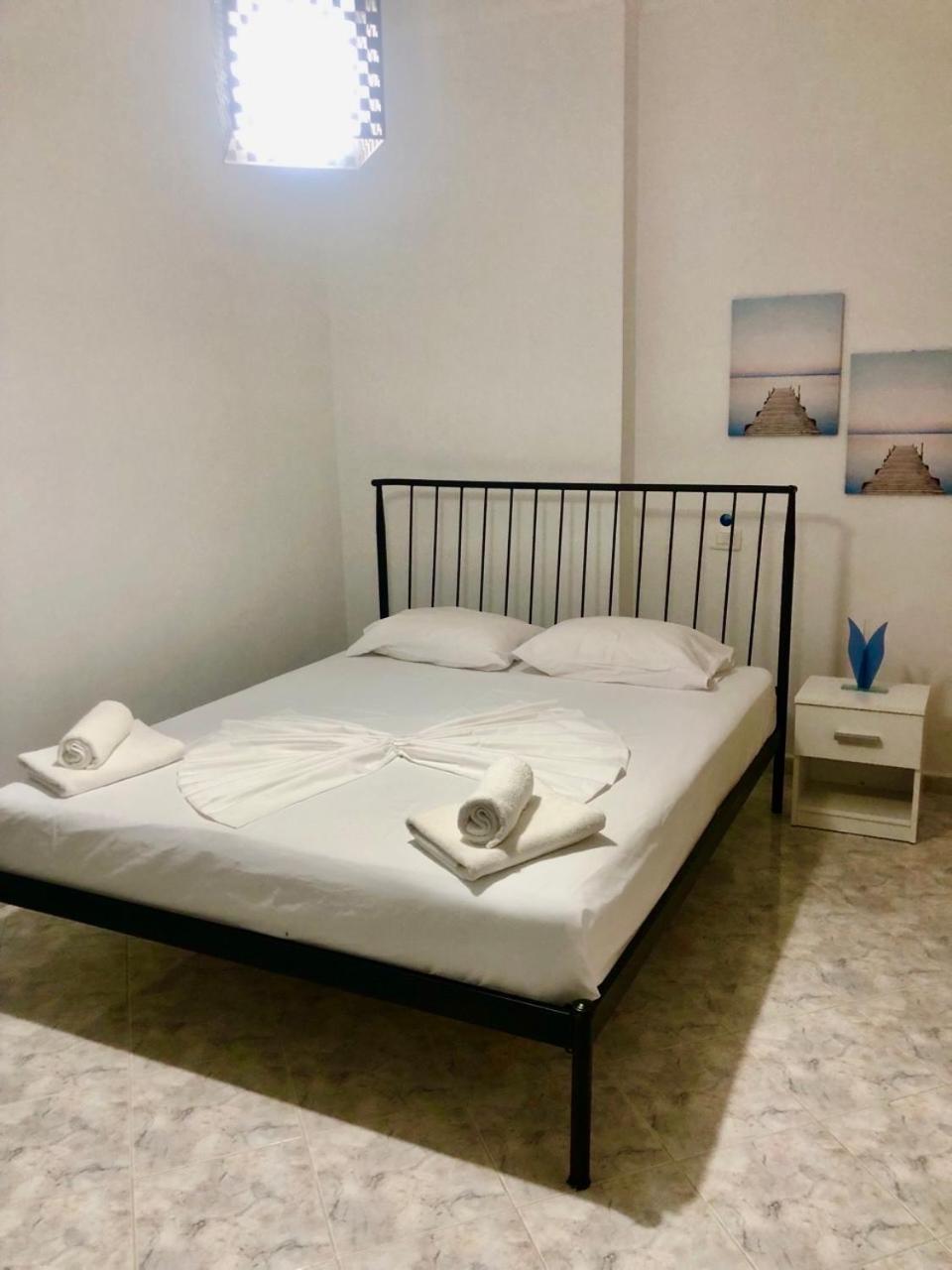 Comfy Blue Sarande Appartement Buitenkant foto