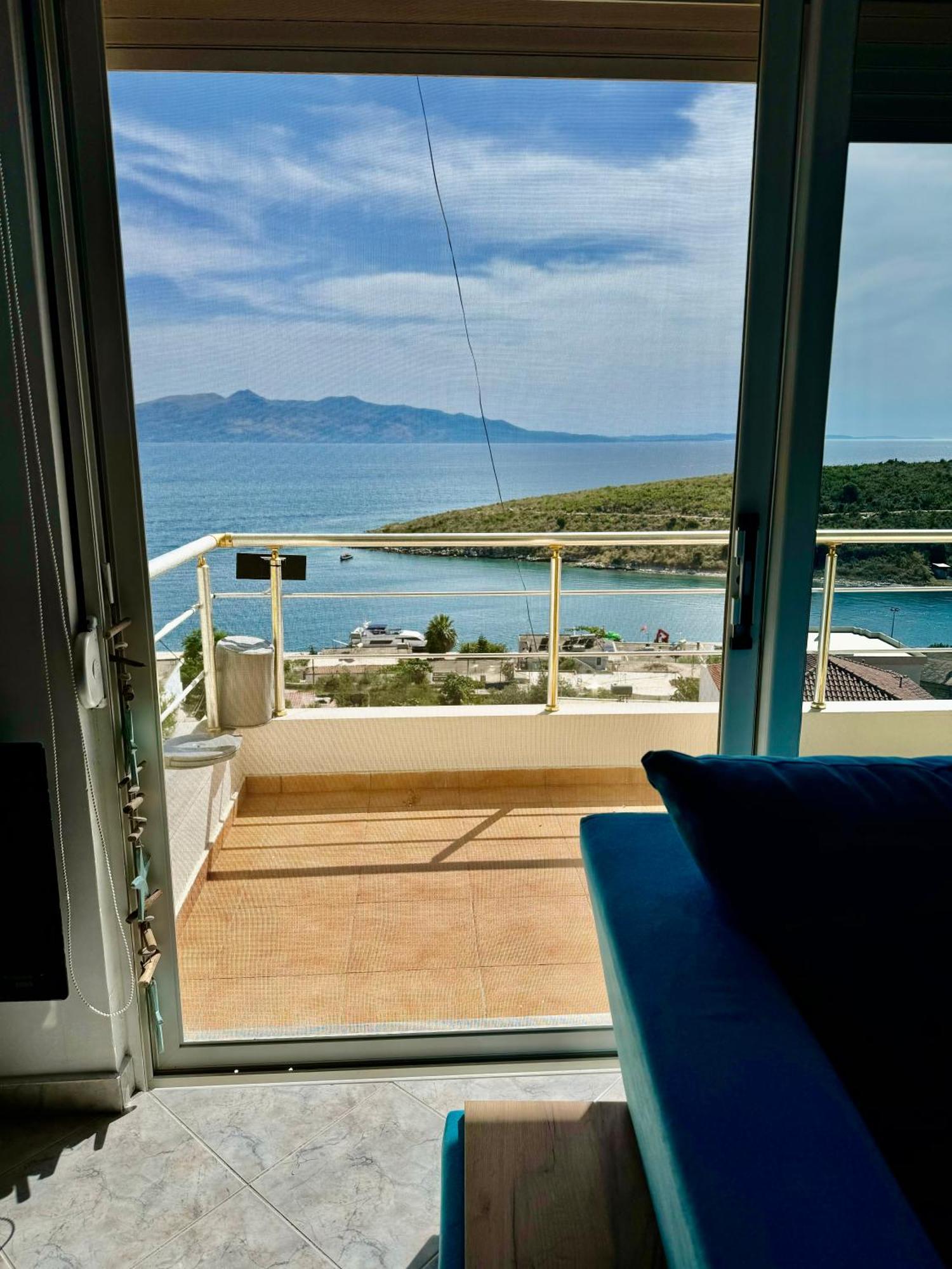 Comfy Blue Sarande Appartement Buitenkant foto