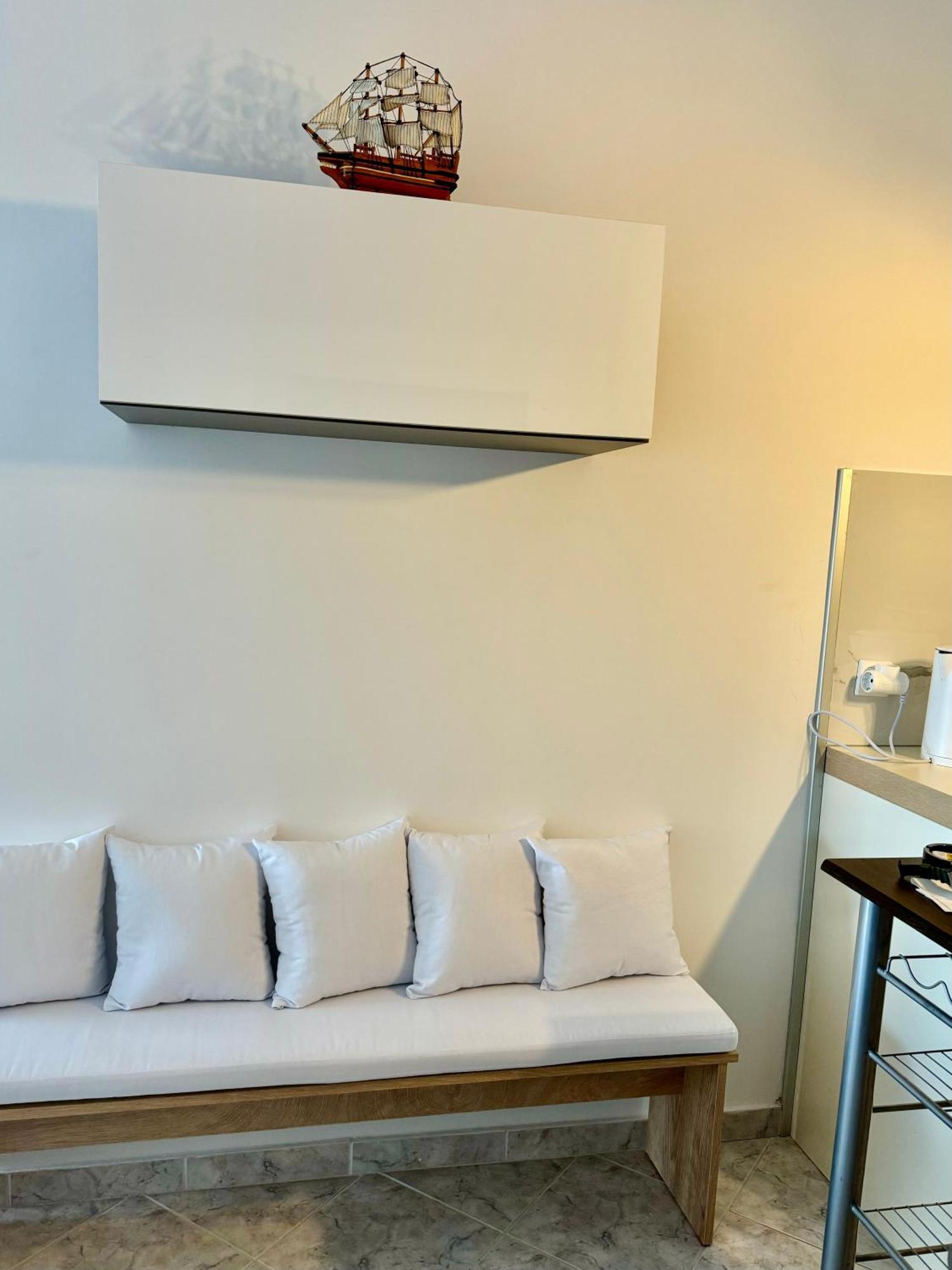 Comfy Blue Sarande Appartement Buitenkant foto